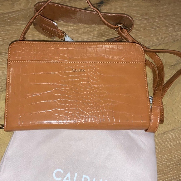 CalPak Clutch - Picture 5 of 6